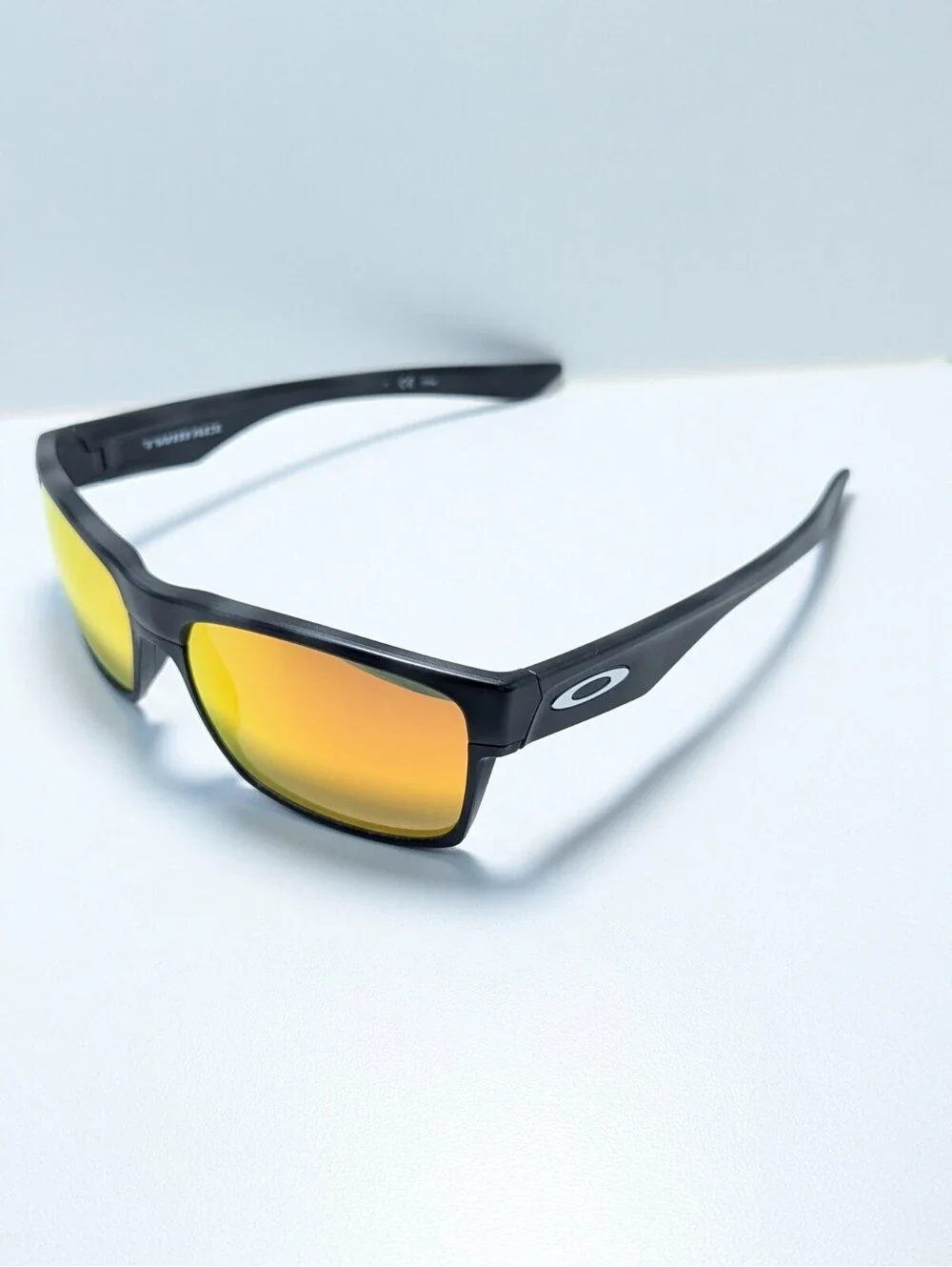 Oakley Twoface OO9189-41 Red Black Wraparound Men’s Sports Fashion Sunglasses